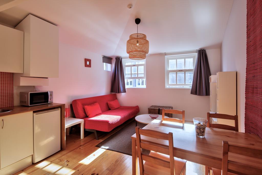 Aparthotel Oporto Entreparedes Экстерьер фото