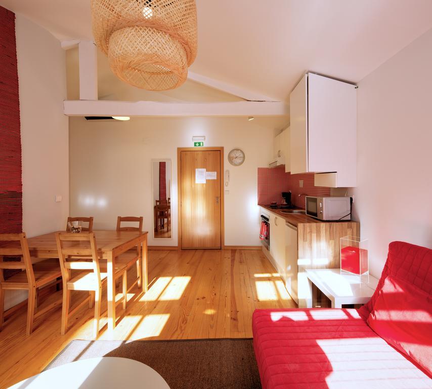 Aparthotel Oporto Entreparedes Экстерьер фото