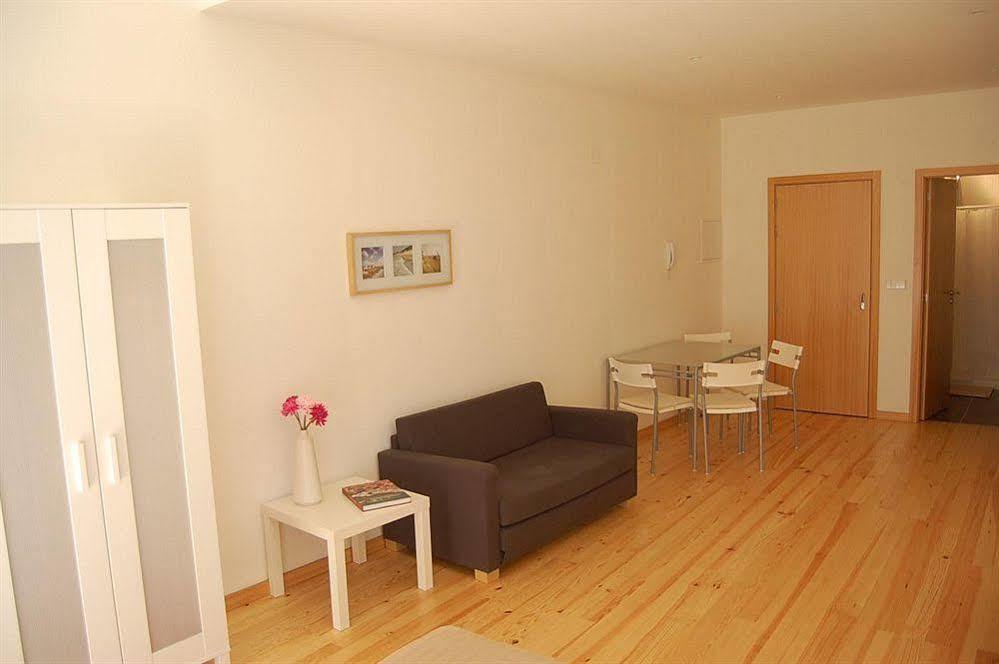 Aparthotel Oporto Entreparedes Экстерьер фото