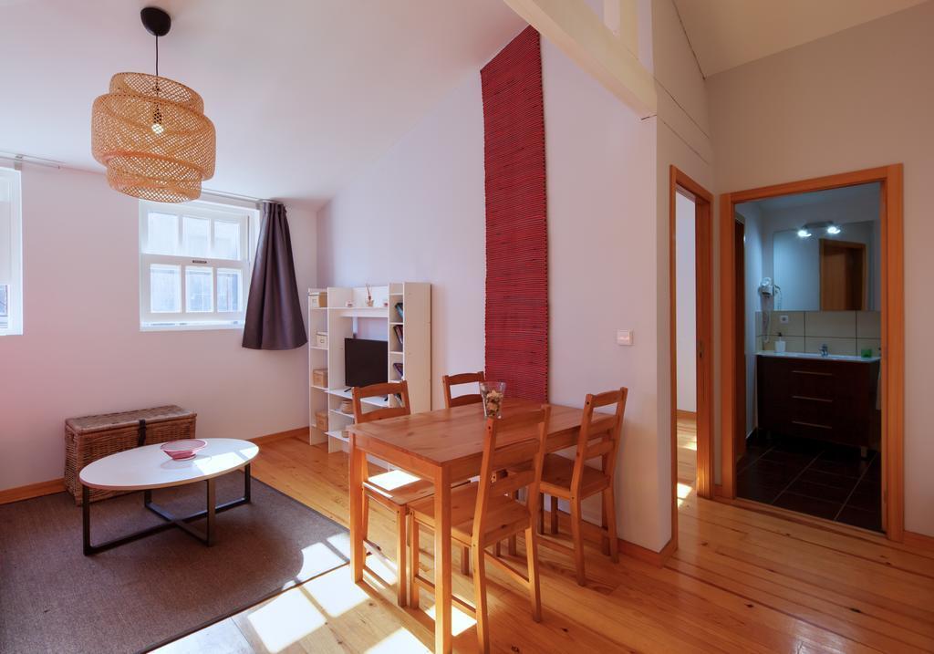 Aparthotel Oporto Entreparedes Экстерьер фото